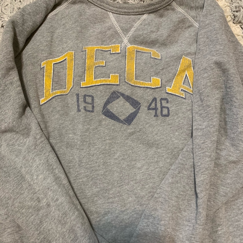 Vintage DECA crew neck